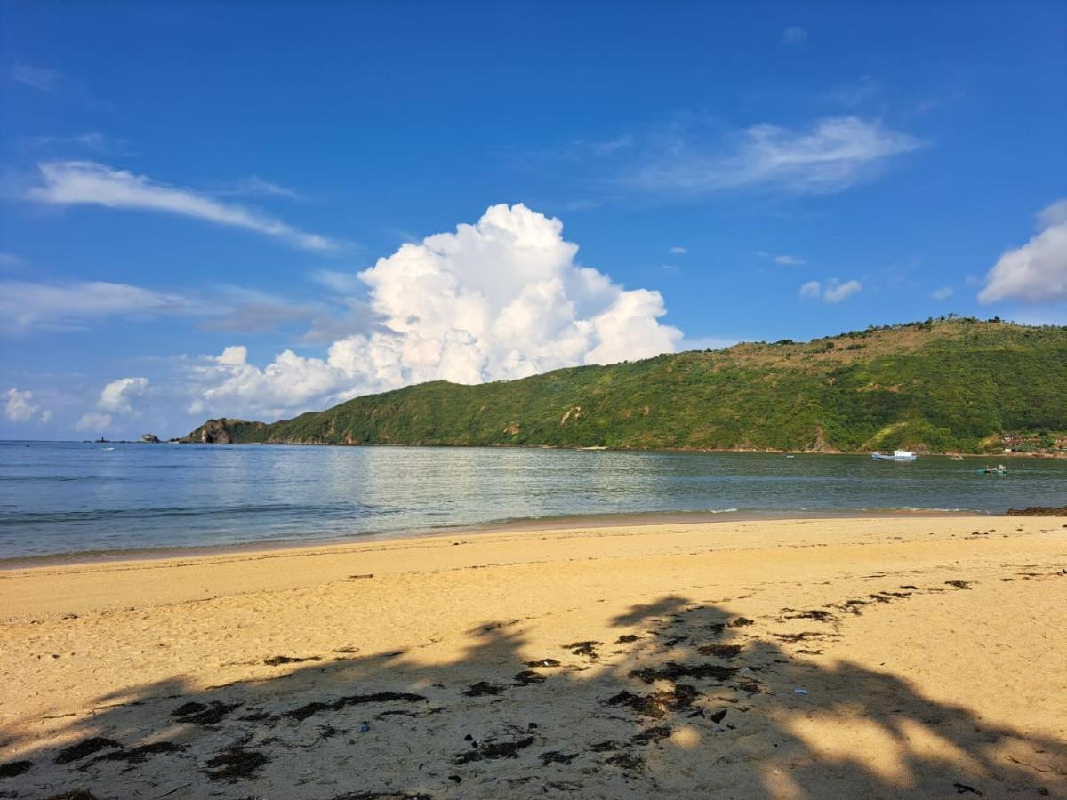 فندق Surfers Beachfront Lombok Kuta  المظهر الخارجي الصورة